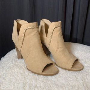 Camel Suede boots 4 inch square heel